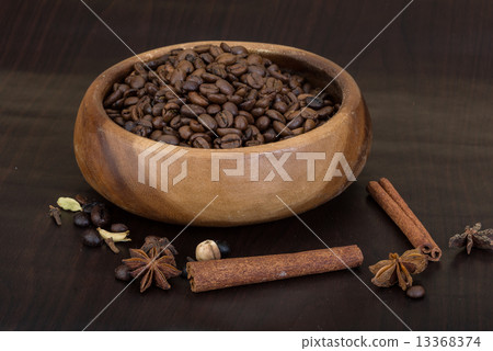 Roasted coffee beans Roasted coffee beans 13368374