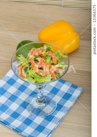 Salad with shrimps and avocado Salad with shrimps and avocado 13368375