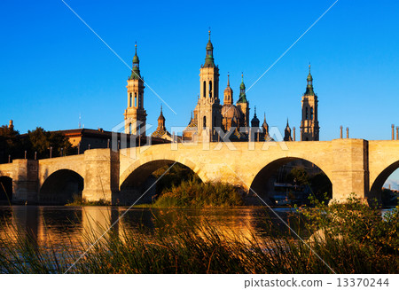 antique bridge and Cathedral in Zaragoza antique bridge and Cathedral in Zaragoza 13370244