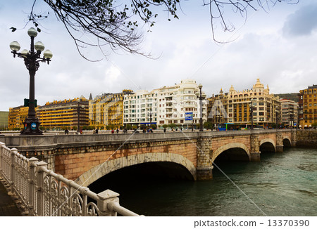 Santa Catalina bridge over Urumea river. Sant Sebastian Santa Catalina bridge over Urumea river. Sant Sebastian 13370390
