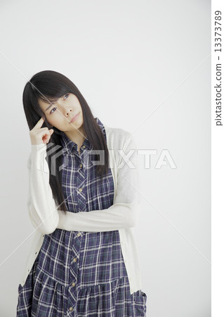 Female portrait 13373789