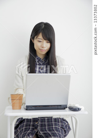女性肖像 女性肖像 13373802