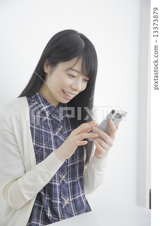 Female portrait 13373879