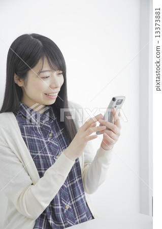 Female portrait 13373881