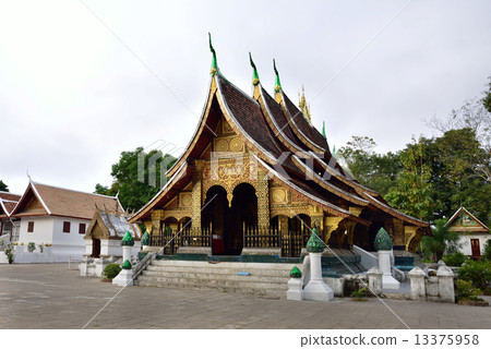 Wat Xieng thong temple, Luang Pra bang, Laos 13375958