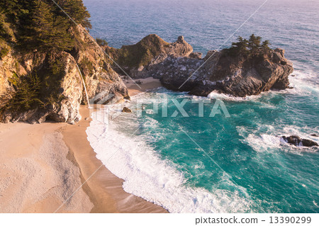 Mcway falls in Big Sur, California 13390299