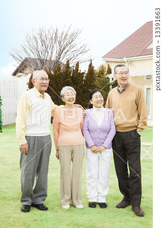 Senior male and female 4 13391663