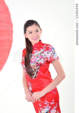 Chinese Woman Dress Traditional Cheongsam with Tanglung Chinese Woman Dress Traditional Cheongsam with Tanglung 13391839