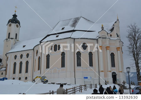 German building 13392630