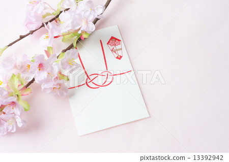 櫻花和禮品袋 13392942