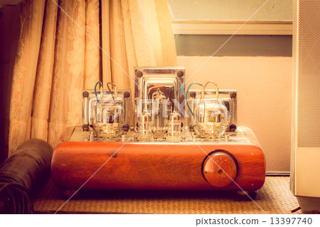 Vintage valve tube amplifier from 1950 Vintage valve tube amplifier from 1950 13397740