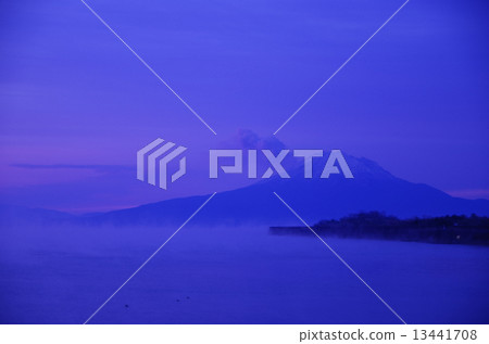 Sakurajima Dawn 13441708