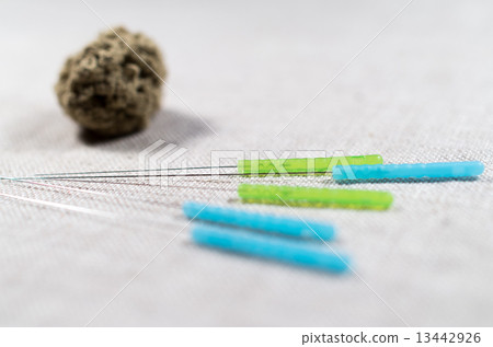 Acupuncture and moxa Acupuncture and moxa 13442926