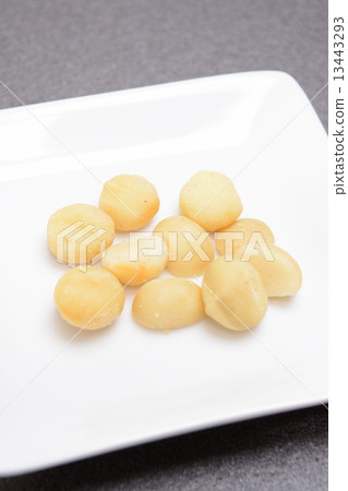 美味的馬卡達姆堅果 13443293