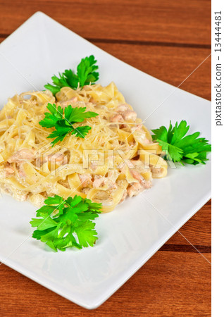 Pasta with shrimps 13444481
