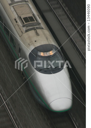 山形新幹線400系列（下圖） 13446090