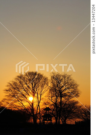 Sunset over the Karako ruins Sunset over the Karako ruins 13447204