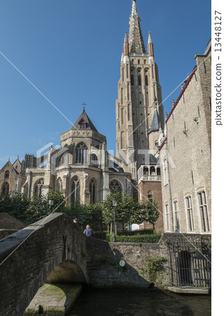 Onze-Lieve-Vrouw Brugge Onze-Lieve-Vrouw Brugge 13448127