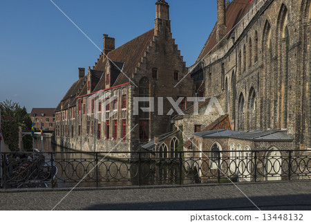 Sint-Janshospitaal Bruges Sint-Janshospitaal Bruges 13448132