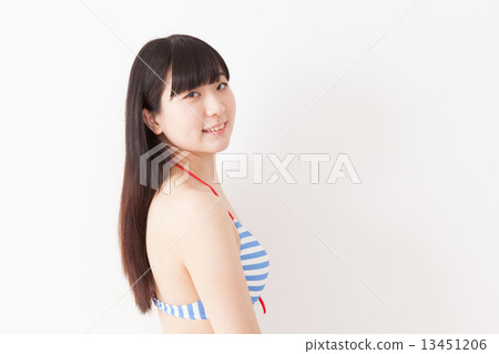 比基尼 人 人物 13451206
