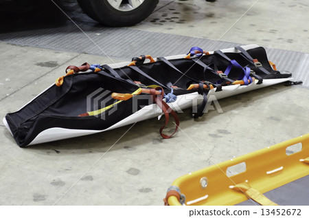 Tokyo Fire Department _ mountain rescue squad rescue sled 2 13452672