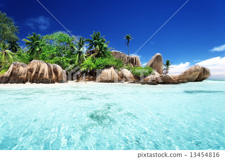 Anse Source d'Argent beach, La Digue island, Seyshelles 13454816