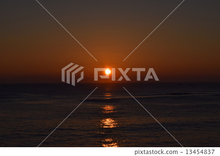 Sunrise 13454837