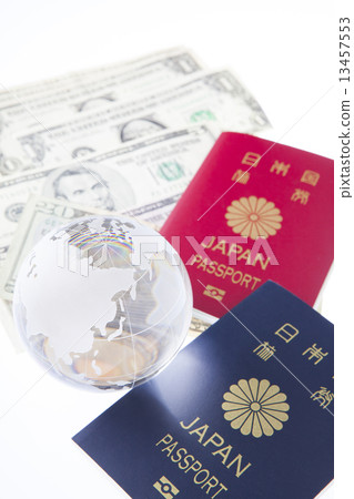錢和護照 錢和護照 13457553