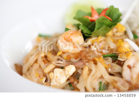Thai food padthai fried noodle with shrimp 13458859
