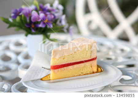 Orange cake 13459855