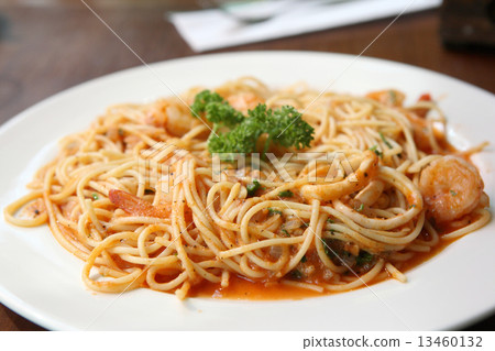 spaghetti with seafood spaghetti with seafood 13460132