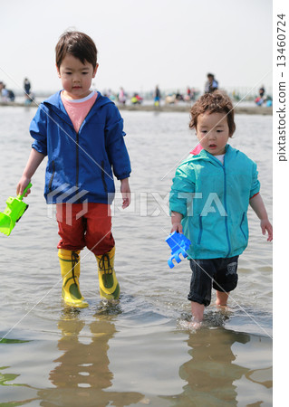 與家人一起吵鬧 13460724