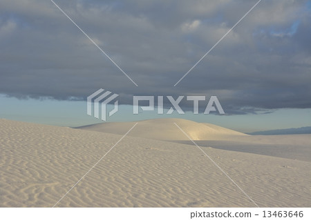 White Sands 13463646