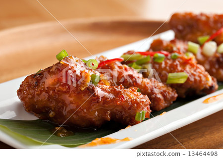 Thai Spicy Chicken Wings 13464498