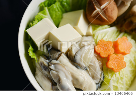 Oyster hotpot 13466466