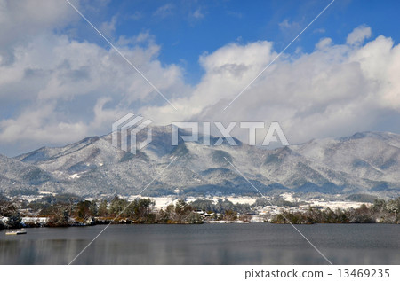 Mt. Nagi in winter and Naotake pond 13469235