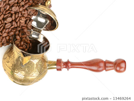 coffee pot and coffee beans 13469264
