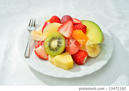 削減早餐的果子圖像。 13472192