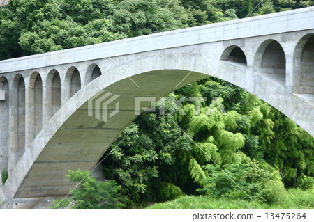 Katsunuma的慶祝橋 13475264