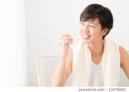 Mens Beauty Image Mens Beauty Image 13476682