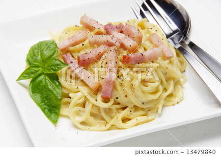 Carbonara  13479840