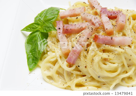 卡博納拉 13479841