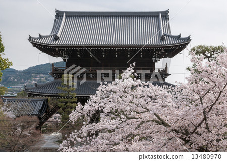 Kurodani Kimiwa Kwantoji Monkey gate 13480970