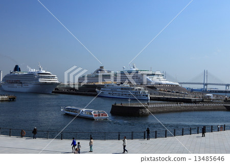 Sea Princess and Asuka Sea Princess and Asuka 13485646