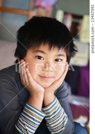 boy  13487092
