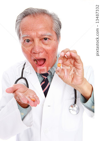 white background,old man, studio shot, portrait, senior, doctor, stethoscope, surgeon, medical, lab white background,old man, studio shot, portrait, senior, doctor, stethoscope, surgeon, medical, lab 13487332