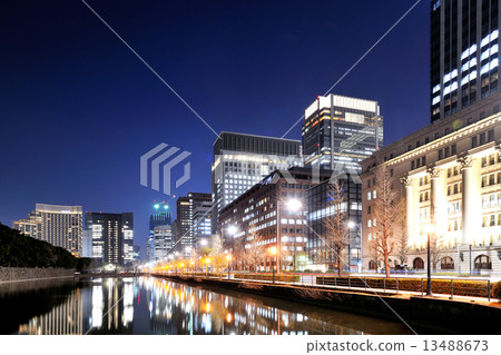 Marunouchi from Baba Gate Marunouchi from Baba Gate 13488673