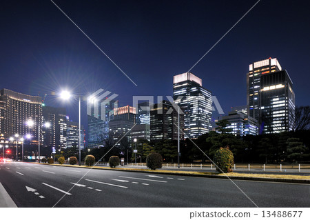 Marunouchi Buildings Group 13488677