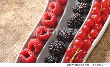 fresh berries fresh berries 13492796