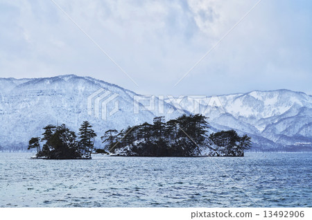 Lake Towada in winter 13492906